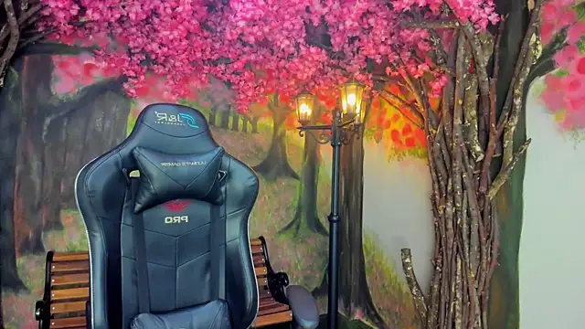 VenusBlazer online show from 11-27-25, 11:21