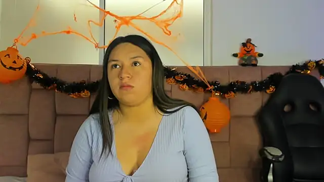 BellaRoux1 online show from 10-03-25, 12:06