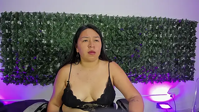 BellaRoux1 online show from 02-04-26, 12:22