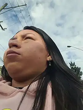 BellaRoux1 online show from 01-11-26, 12:45