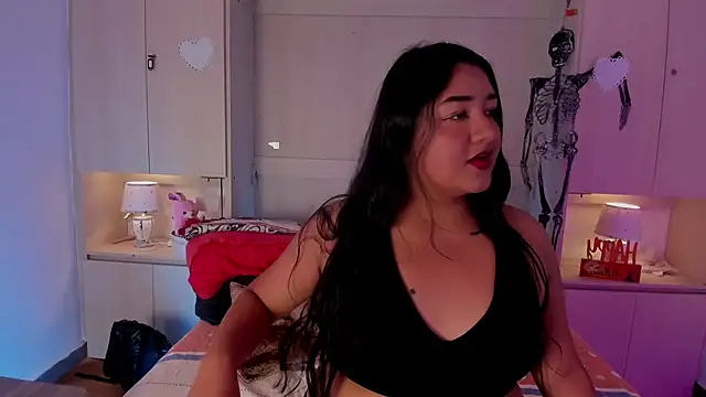 LilyWhitney online show from 10-15-25, 04:00