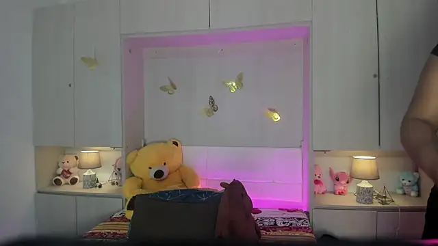 LilyWhitney online show from 02-07-26, 04:09