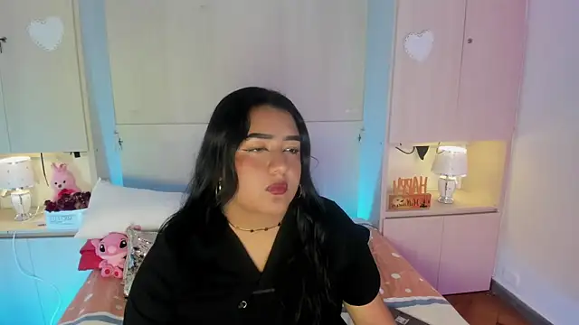 LilyWhitney online show from 10-22-25, 03:50