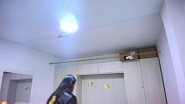 LilyWhitney online show from 07-18-26, 04:10