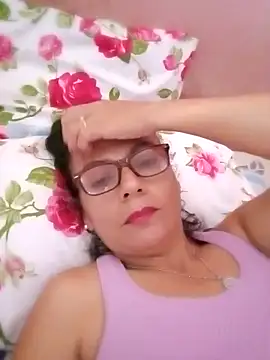 Snapshot of chocoluze chatting on 07-17-26, 03:20 chocoluze online show from 07-17-26, 03:20