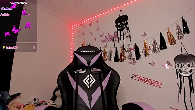 tiffany sofia 1 online show from 10-30-25, 09:22