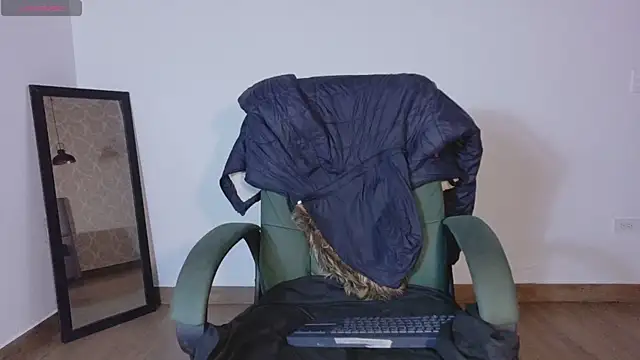 Vanessa 7  online show from 12-16-25, 10:14