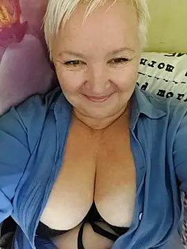 Snapshot of ForgeMeNot51 chatting on 09-14-25, 06:36 ForgeMeNot51 online show from 09-14-25, 06:36