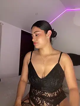 MiaAlarie online show from 02-07-26, 05:04