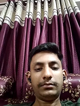 Snapshot of yung_cplz chatting on 10-07-25, 04:08 yung cplz online show from 10-07-25, 04:08