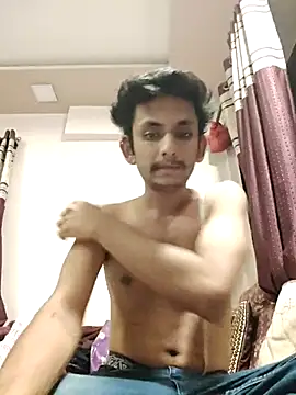 Snapshot of yung_cplz chatting on 09-25-25, 01:06 yung cplz online show from 09-25-25, 01:06