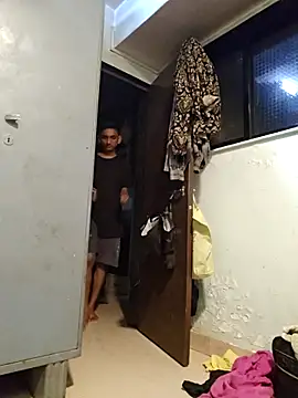 Snapshot of yung_cplz chatting on 11-26-25, 05:46 yung cplz online show from 11-26-25, 05:46