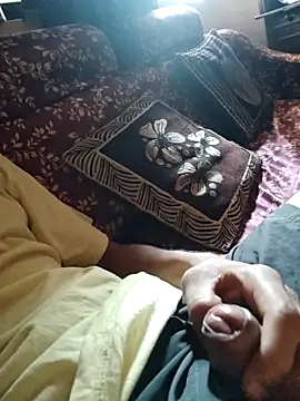 Snapshot of yung_cplz chatting on 03-01-26, 05:29 yung cplz online show from 03-01-26, 05:29