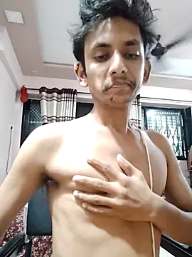 Snapshot of yung_cplz chatting on 09-16-25, 01:12 yung cplz online show from 09-16-25, 01:12