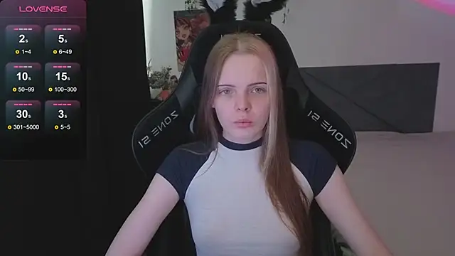 Luna Navy online show from 11-05-25, 09:12