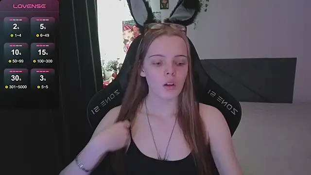 Luna Navy online show from 10-27-25, 09:43