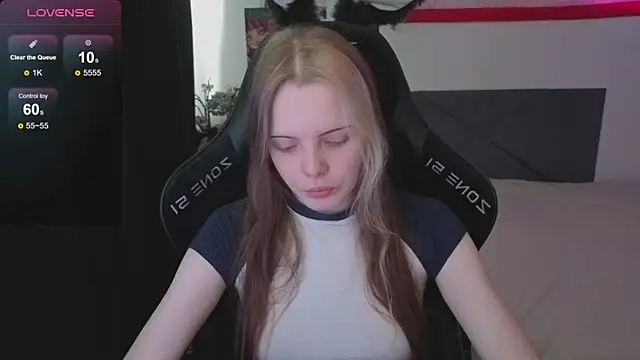 Luna Navy online show from 11-11-25, 09:04