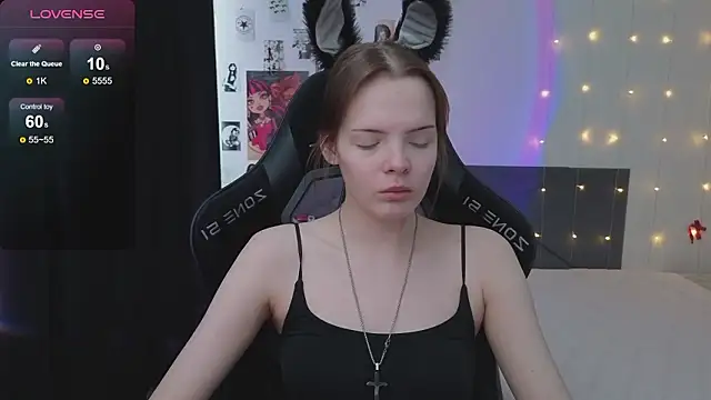 Luna Navy online show from 02-24-26, 06:36