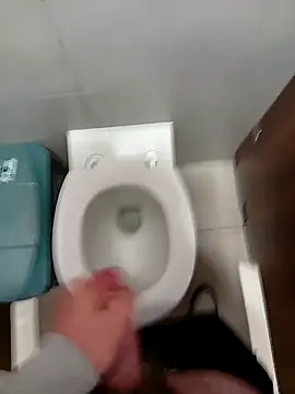 HairypapaK online show from 01-13-26, 06:39