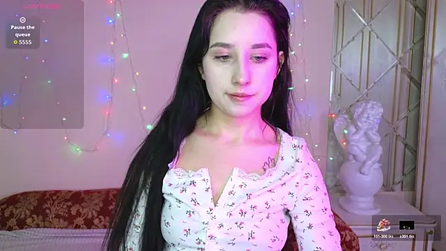 Snapshot of Eva_Maller chatting on 01-18-26, 11:35 Eva Maller online show from 01-18-26, 11:35