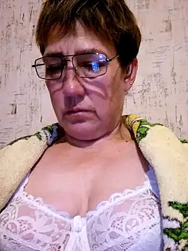 Snapshot of MeryLive59011 chatting on 10-18-25, 04:20 MeryLive59011 online show from 10-18-25, 04:20