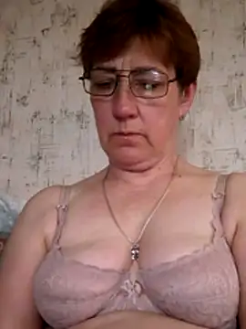 Snapshot of MeryLive59011 chatting on 05-18-26, 04:34 MeryLive59011 online show from 05-18-26, 04:34