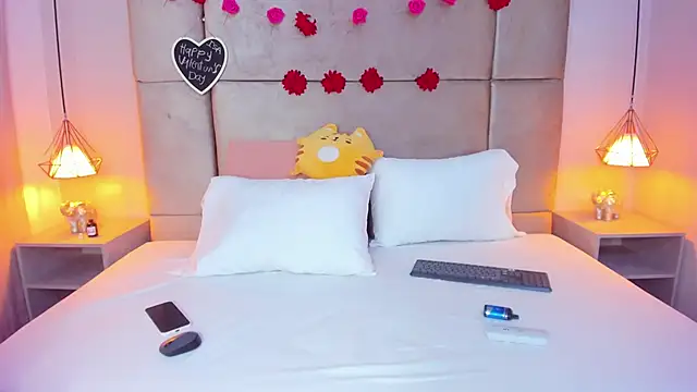 isabel sofiaa online show from 02-15-26, 03:18