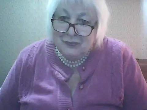 Alexia64231 online show from 09-28-25, 04:41