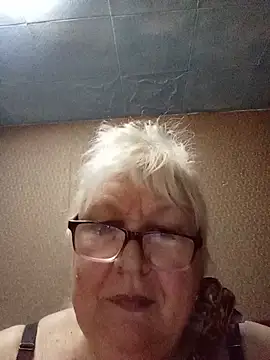 Snapshot of Alexia64231 chatting on 06-24-26, 01:59 Alexia64231 online show from 06-24-26, 01:59