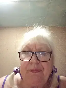 Snapshot of Alexia64231 chatting on 07-03-26, 12:39 Alexia64231 online show from 07-03-26, 12:39