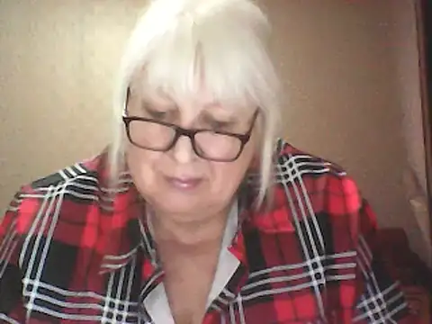 Snapshot of Alexia64231 chatting on 03-30-26, 02:40 Alexia64231 online show from 03-30-26, 02:40