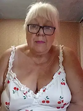 Snapshot of Alexia64231 chatting on 07-24-26, 04:19 Alexia64231 online show from 07-24-26, 04:19
