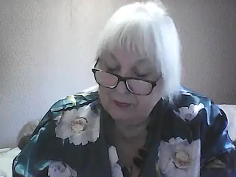 Alexia64231 online show from 09-17-25, 06:04