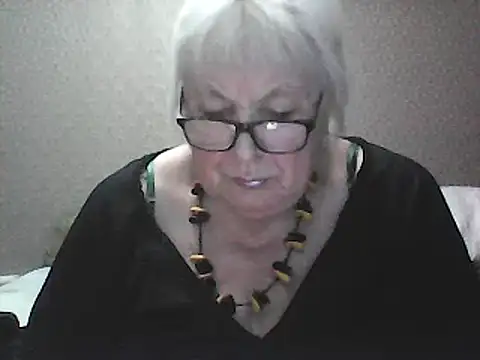 Alexia64231 online show from 09-17-25, 07:05