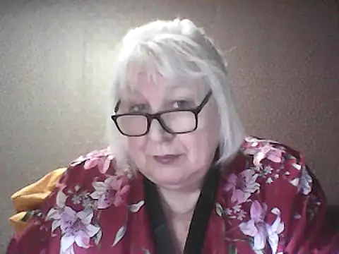 Snapshot of Alexia64231 chatting on 03-08-26, 02:04 Alexia64231 online show from 03-08-26, 02:04