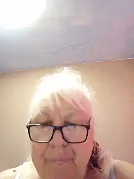 Snapshot of Alexia64231 chatting on 07-22-26, 02:19 Alexia64231 online show from 07-22-26, 02:19