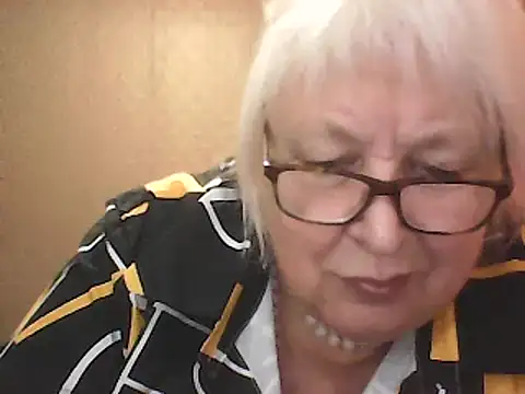 Alexia64231 online show from 10-05-25, 04:25