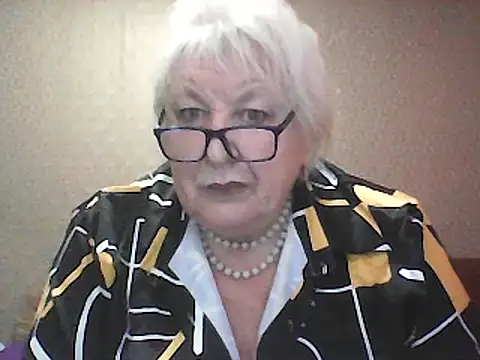 Alexia64231 online show from 10-10-25, 12:00