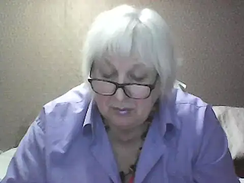 Alexia64231 online show from 09-20-25, 03:06