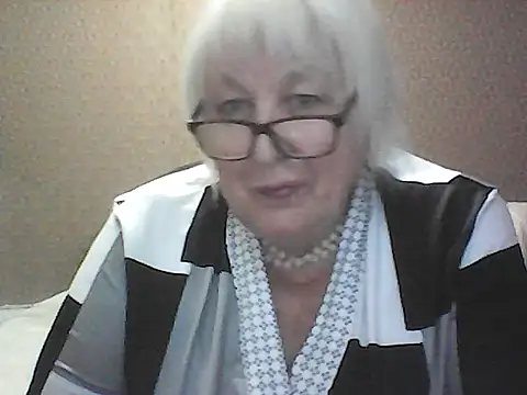 Alexia64231 online show from 09-23-25, 03:41