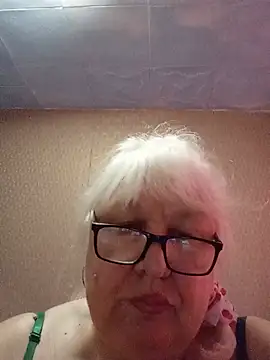 Snapshot of Alexia64231 chatting on 07-21-26, 01:12 Alexia64231 online show from 07-21-26, 01:12