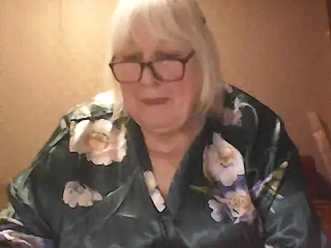 Snapshot of Alexia64231 chatting on 03-05-26, 04:14 Alexia64231 online show from 03-05-26, 04:14