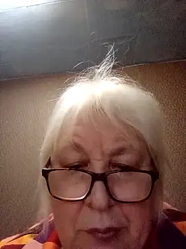 Alexia64231 online show from 11-20-25, 04:02