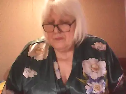 Snapshot of Alexia64231 chatting on 03-21-26, 08:19 Alexia64231 online show from 03-21-26, 08:19