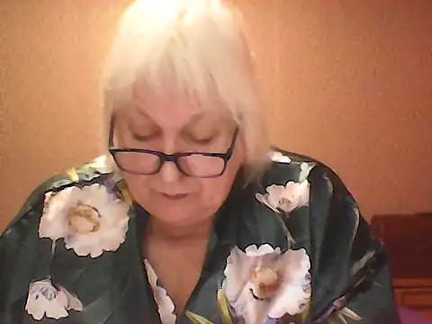 Alexia64231 online show from 10-13-25, 01:18