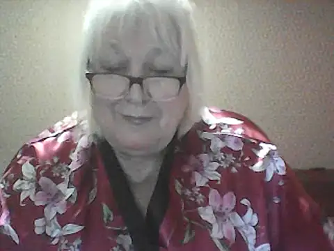 Alexia64231 online show from 10-18-25, 03:58