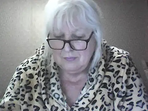 Snapshot of Alexia64231 chatting on 04-06-26, 06:53 Alexia64231 online show from 04-06-26, 06:53