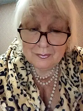 Alexia64231 online show from 11-03-25, 05:12