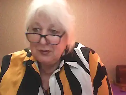 Alexia64231 online show from 10-13-25, 01:23