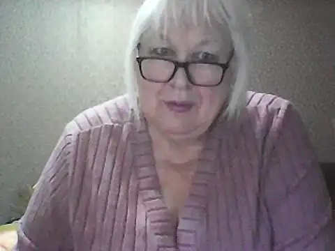 Snapshot of Alexia64231 chatting on 03-23-26, 01:50 Alexia64231 online show from 03-23-26, 01:50